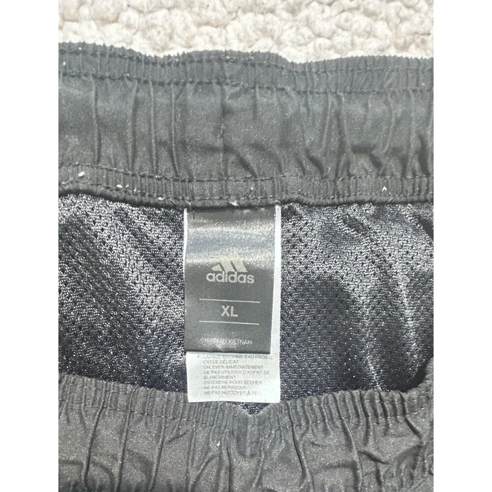 Adidas Mens Black Swim Trunks Shorts Mesh Liner Size XL Three Stripes Vietnam